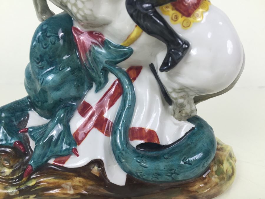 Royal Doulton Figure 'St. George' HN2051 1949 [Photo 12]