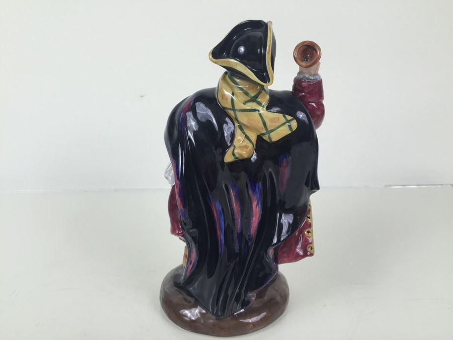 Royal Doulton Figure 'Town Crier' HN2119 1952 [Photo 10]