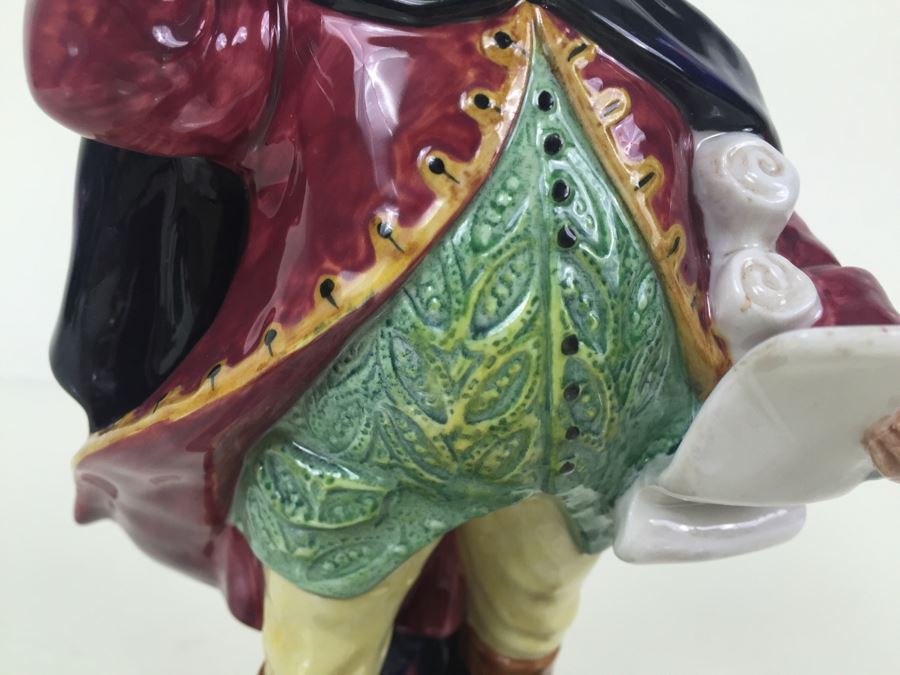 Royal Doulton Figure 'Town Crier' HN2119 1952 [Photo 13]
