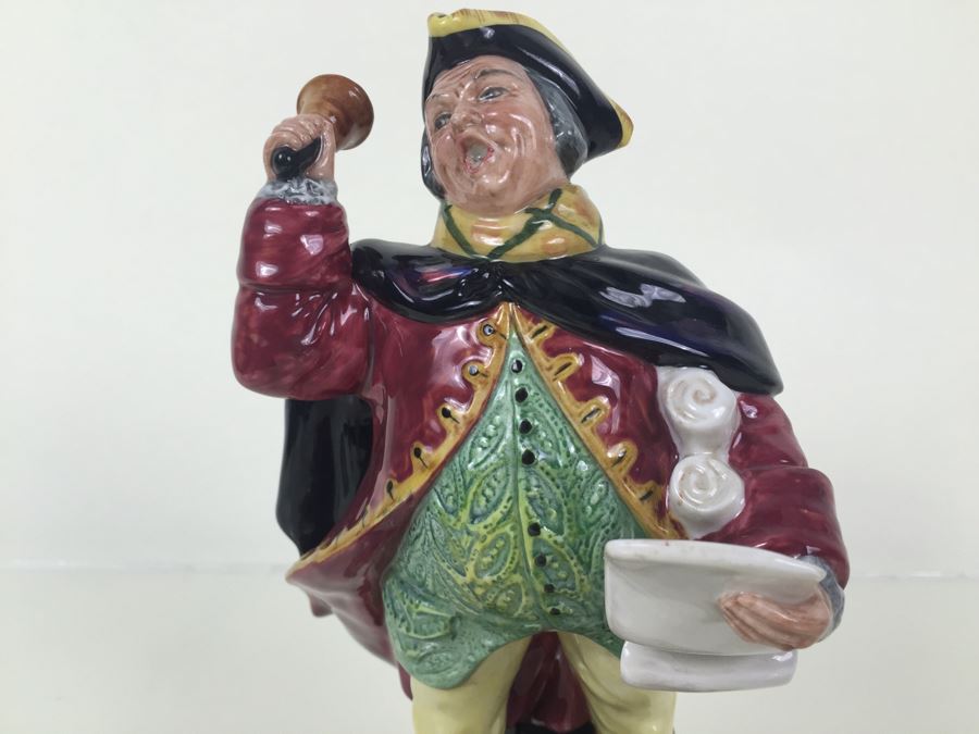 Royal Doulton Figure 'Town Crier' HN2119 1952 [Photo 5]