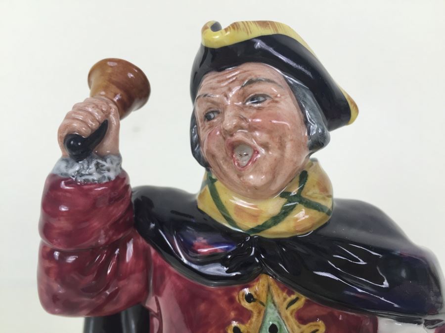 Royal Doulton Figure 'Town Crier' HN2119 1952 [Photo 6]