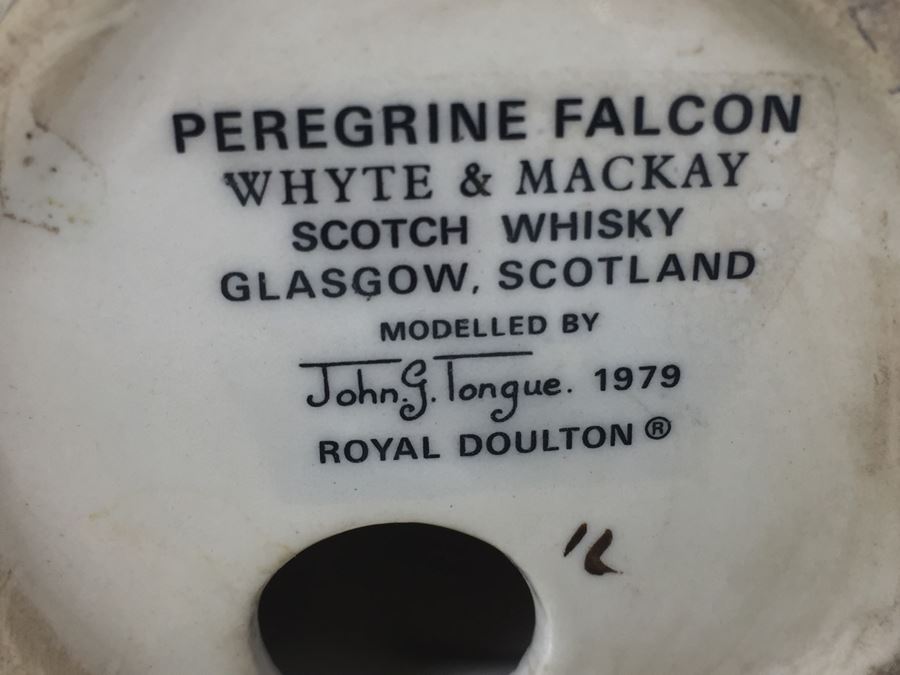 Royal Doulton Character Jug Liquor Decanter Whyte & Mackay Scotch Whisky 'Peregrine Falcon' 1979 [Photo 10]