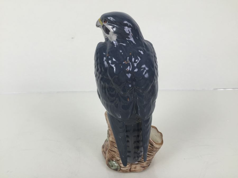 Royal Doulton Character Jug Liquor Decanter Whyte & Mackay Scotch Whisky 'Peregrine Falcon' 1979 [Photo 6]