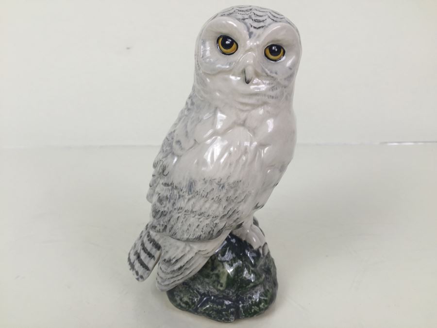 Royal Doulton Character Jug Liquor Decanter Whyte & Mackay Scotch Whisky 'Snowy Owl'  [Photo 1]