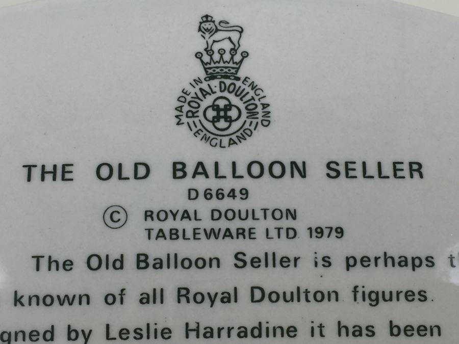 Royal Doulton Tableware Plate 'The Old Balloon Seller' D6649 1979 [Photo 7]