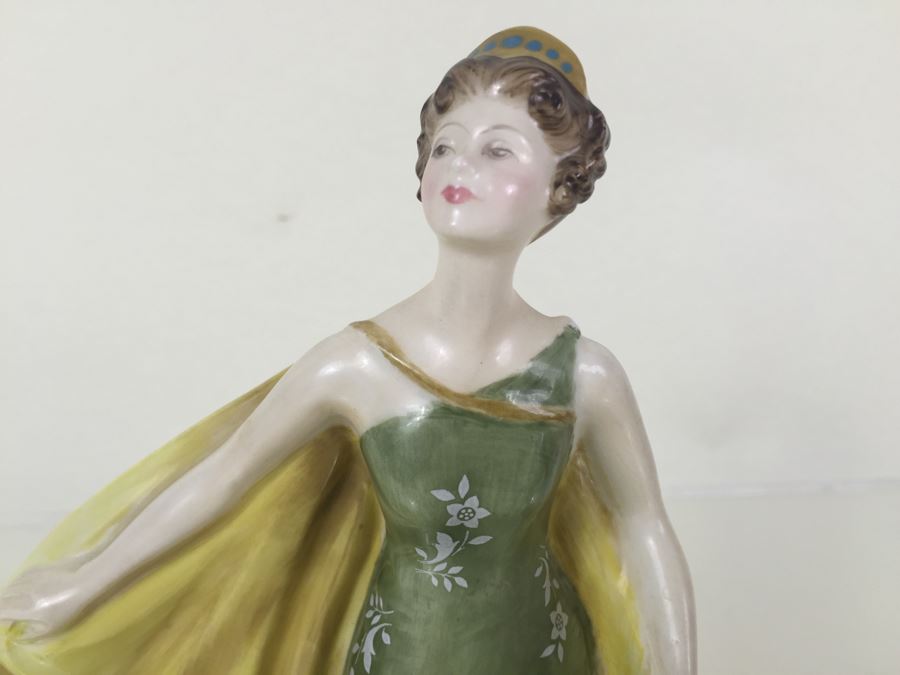 Royal Doulton Figure 'Alexandra' HN2398 1969 [Photo 6]
