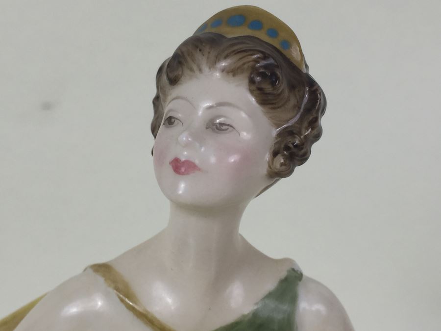 Royal Doulton Figure 'Alexandra' HN2398 1969 [Photo 7]