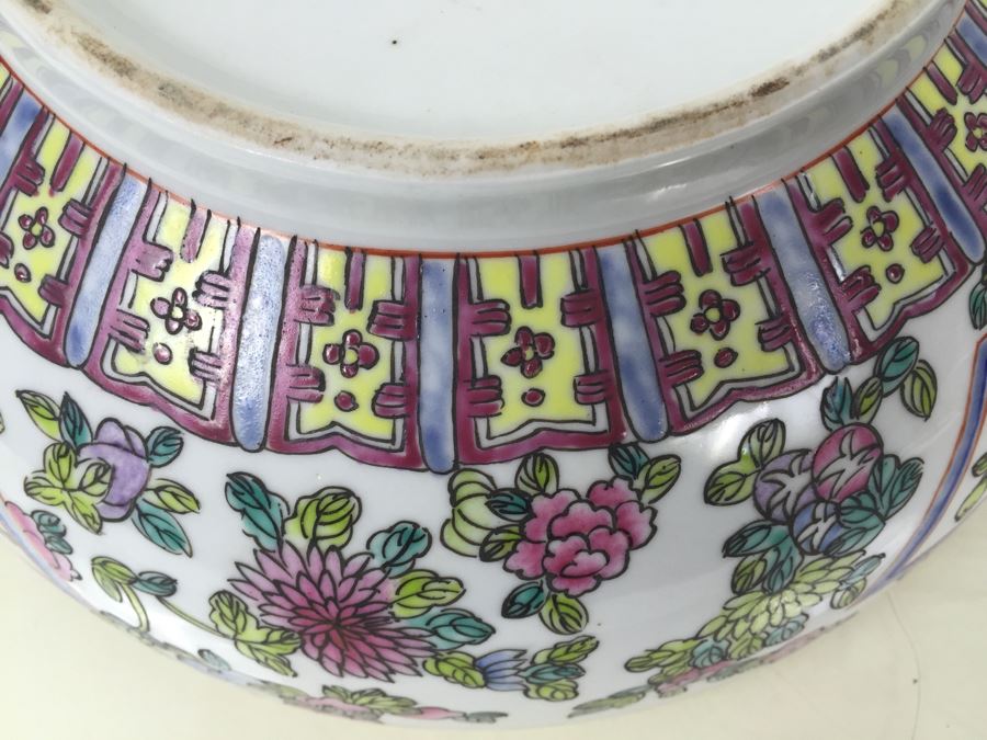 Beautiful Large Signed Chinese Lidded Bowl [Photo 15]