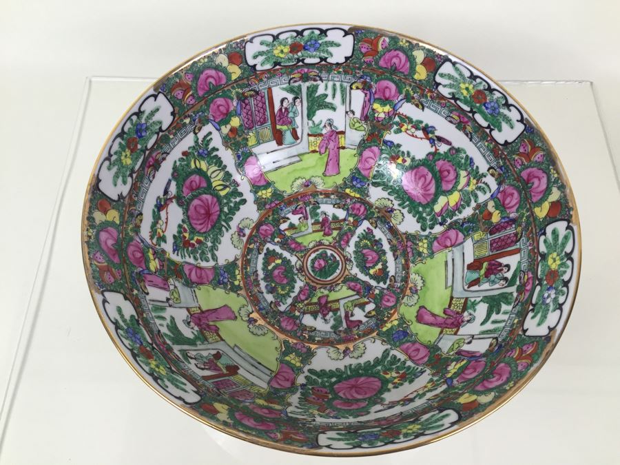 Large Chinese Famille Rose Bowl [Photo 2]