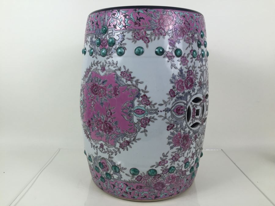 Large Beautiful Chinese Garden Stool [Photo 10]