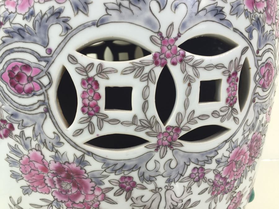 Large Beautiful Chinese Garden Stool [Photo 6]