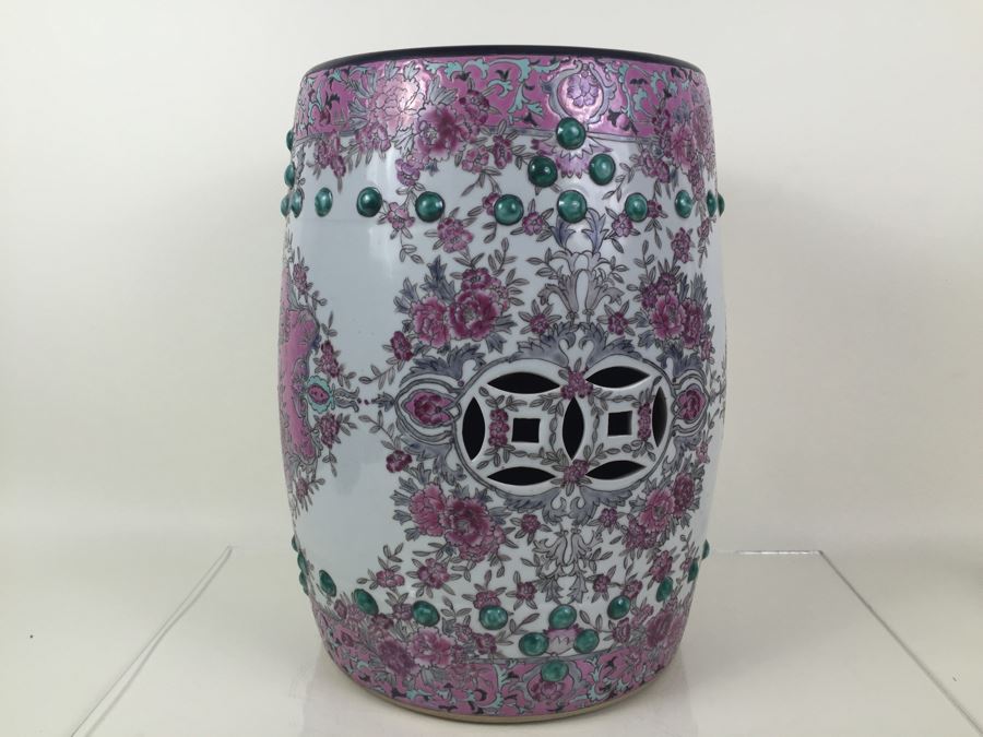 Large Beautiful Chinese Garden Stool [Photo 2]