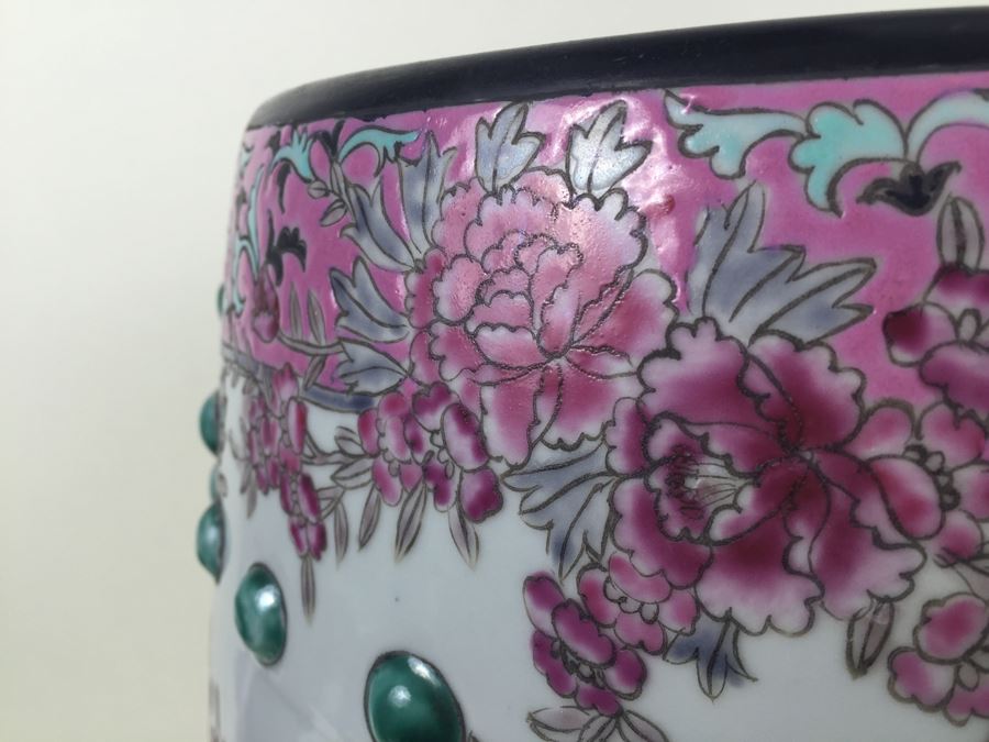 Large Beautiful Chinese Garden Stool [Photo 5]