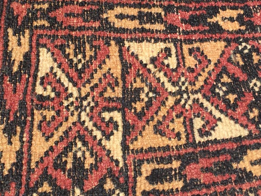 Beautiful Hand Woven Wool Persian Area Rug Geometric Patterns Measures [Photo 9]