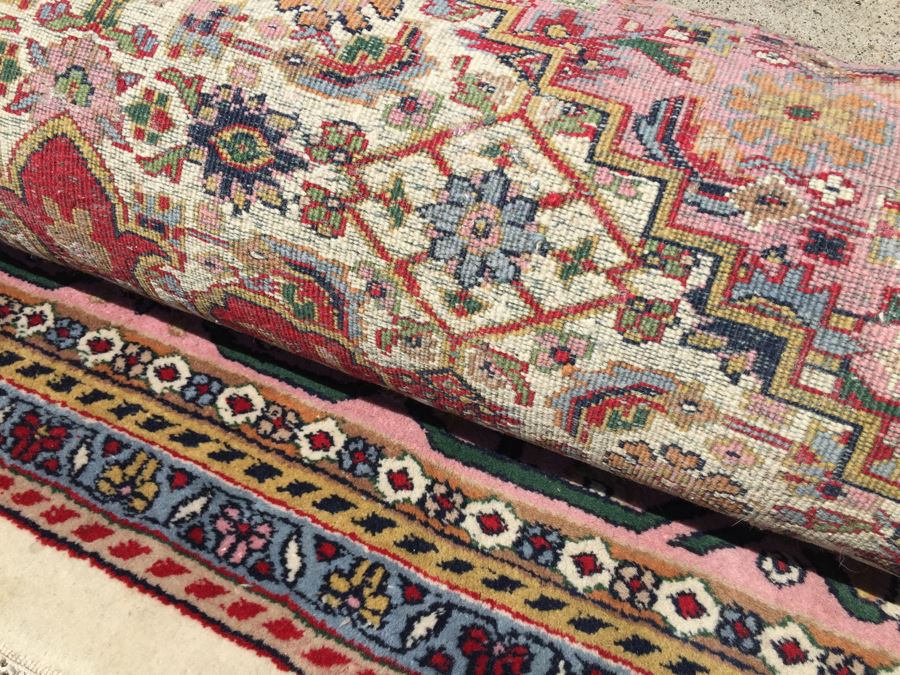 Beautiful Large Hand Woven Wool Persian Area Rug Measures [Photo 6]