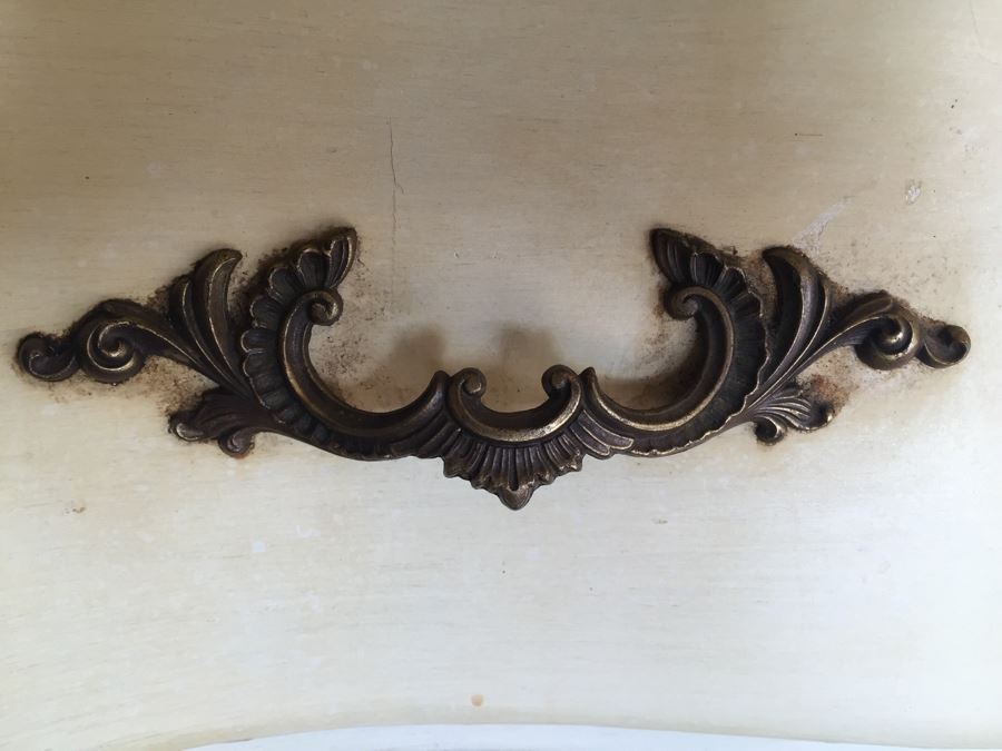 Vintage Commode Chest Of Drawers [Photo 7]