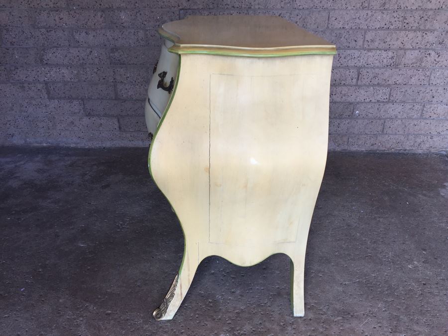 Vintage Commode Chest Of Drawers [Photo 11]