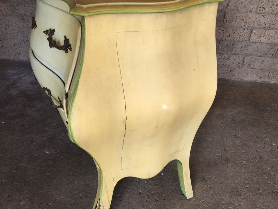 Vintage Commode Chest Of Drawers [Photo 10]