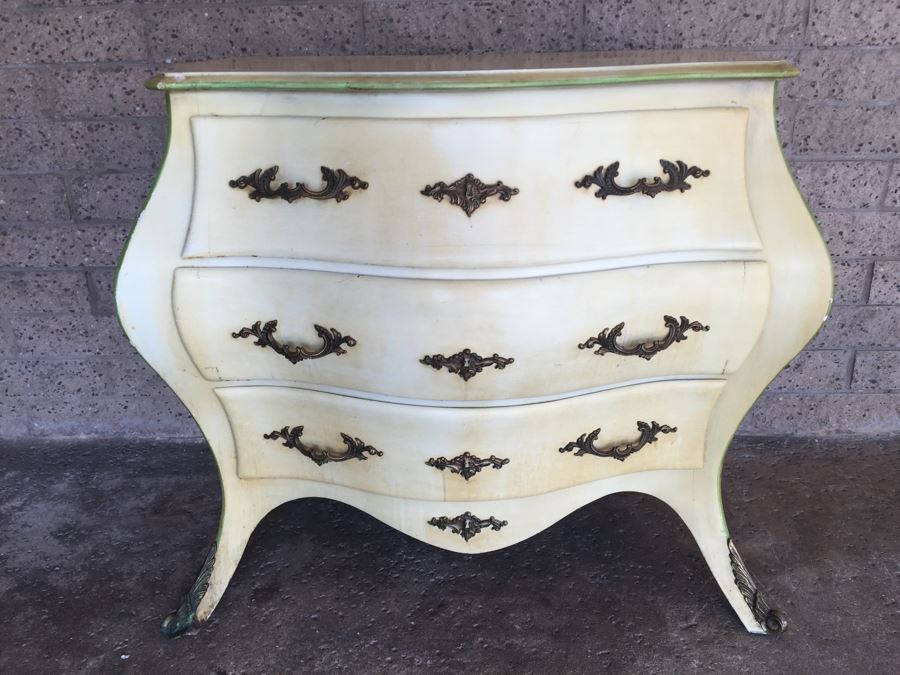 Vintage Commode Chest Of Drawers [Photo 4]