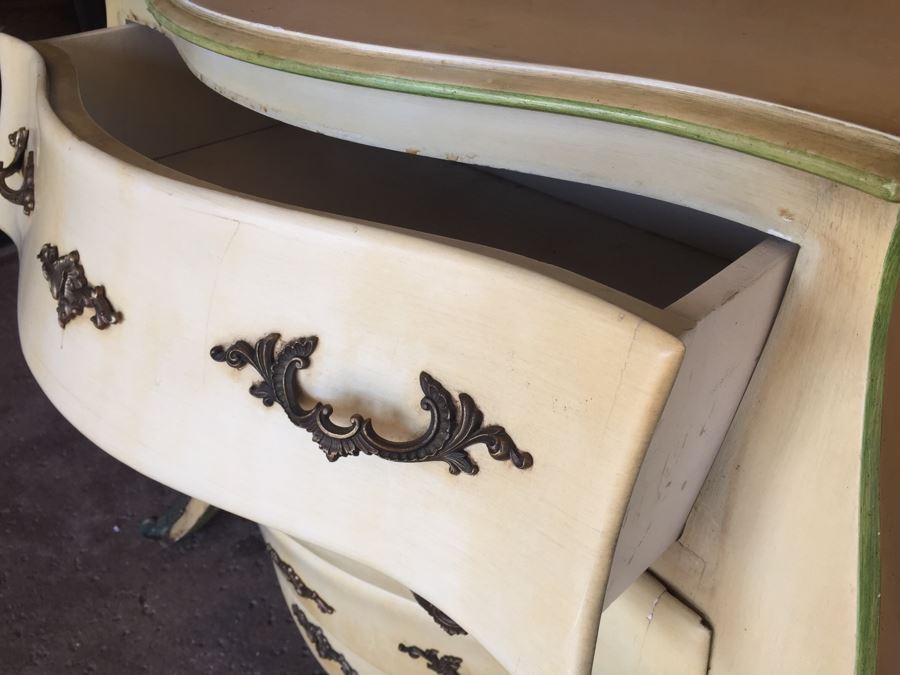 Vintage Commode Chest Of Drawers [Photo 8]