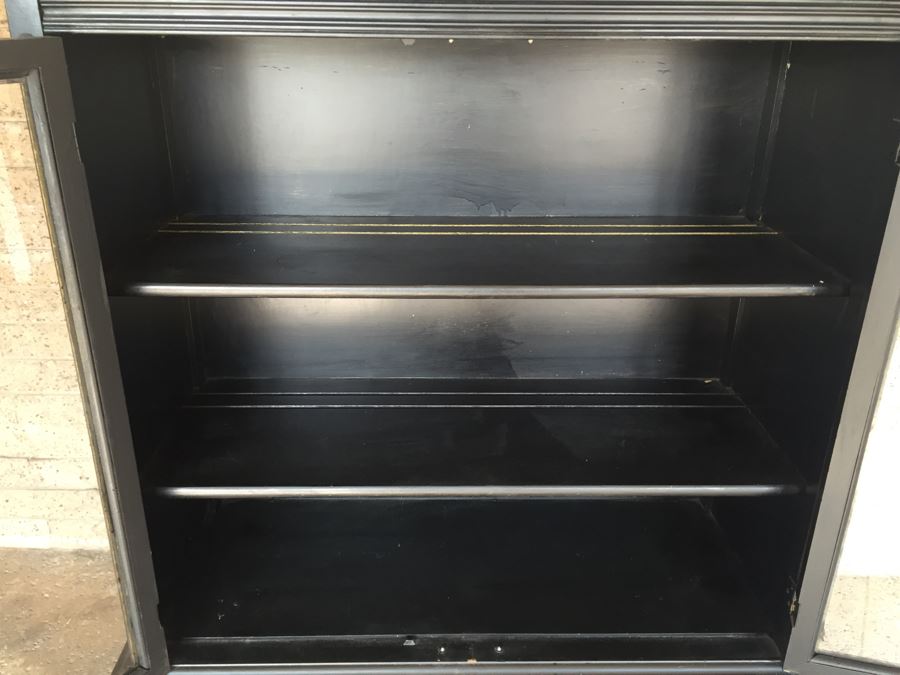 Small Black And Gold Mid-Century China Display Cabinet [Photo 9]