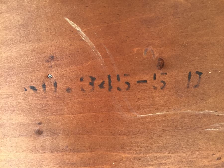 Small Black And Gold Mid-Century China Display Cabinet [Photo 12]