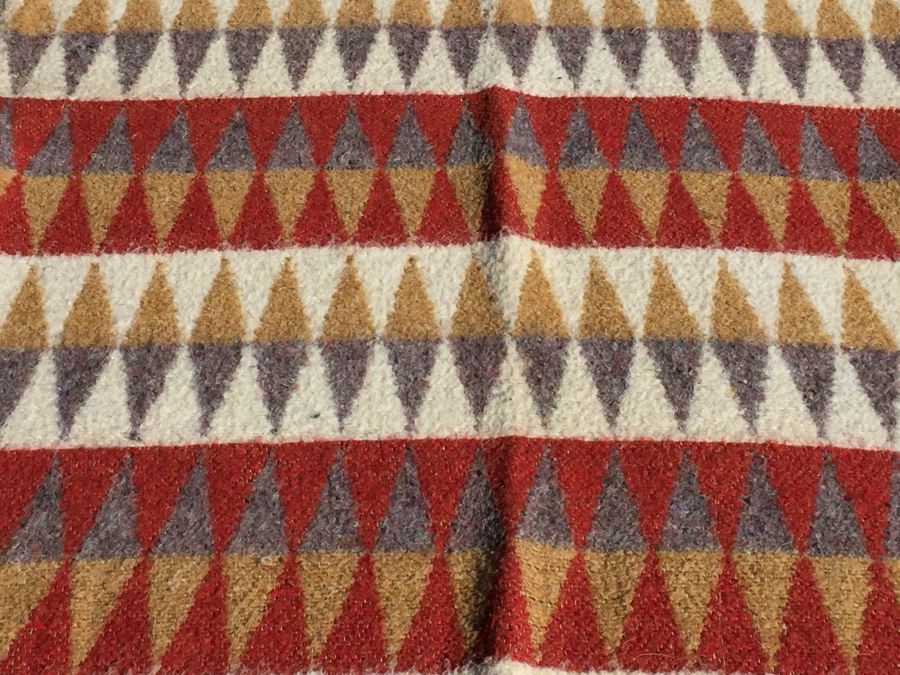 Diamond Pattern Wool Blanket [Photo 4]