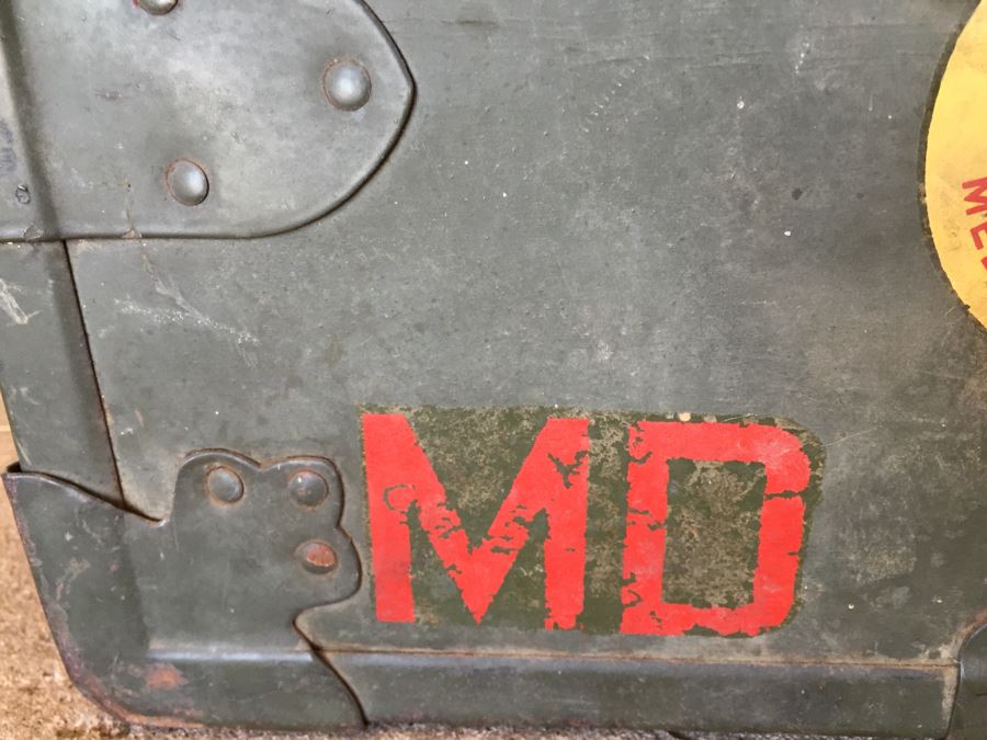 U.S. Army Medical Department Green Trunk [Photo 13]