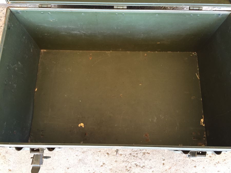 U.S. Army Medical Department Green Trunk [Photo 24]
