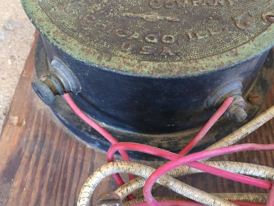 Large Antique Jewell Electrical Instrument Company Industrial Metal Voltmeter And Ammeter Gauges Mounted On Board With Wires Chicago Ill USA [Photo 18]