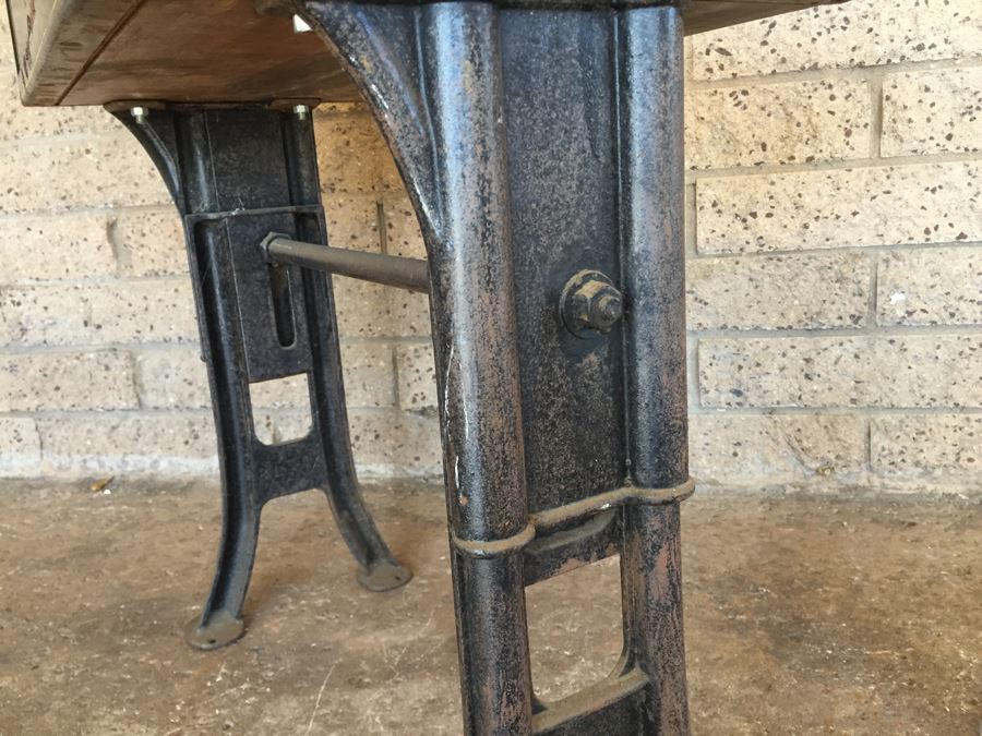 Vintage Metal And Wood Child's School Desk With Inkwell Gold Stencil [Photo 22]
