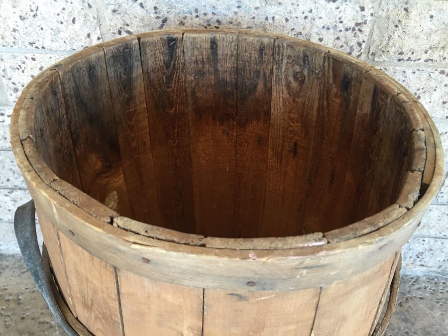 Vintage Hand Made Oak Barrel With Leather Handles [Photo 3]