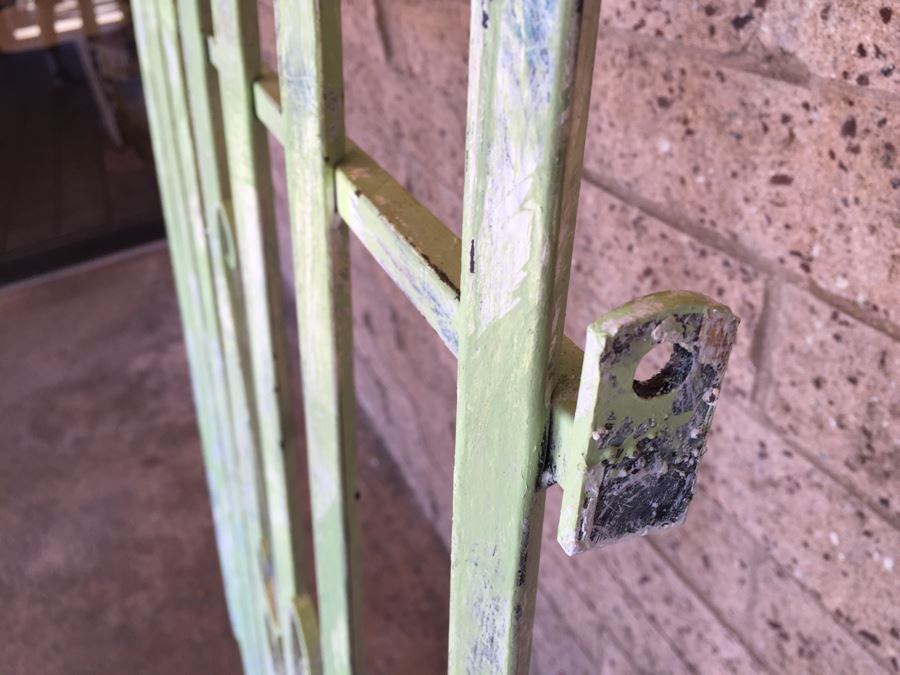 Vintage Painted Metal Gate [Photo 7]