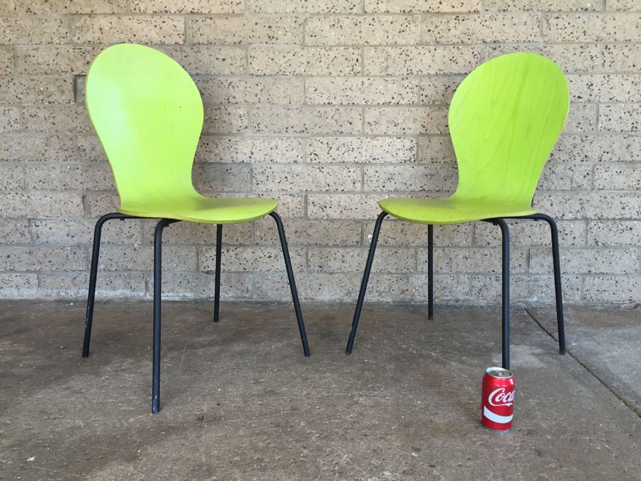Pair Of Lime Green Bent Plywood Chairs Made In France [Photo 5]