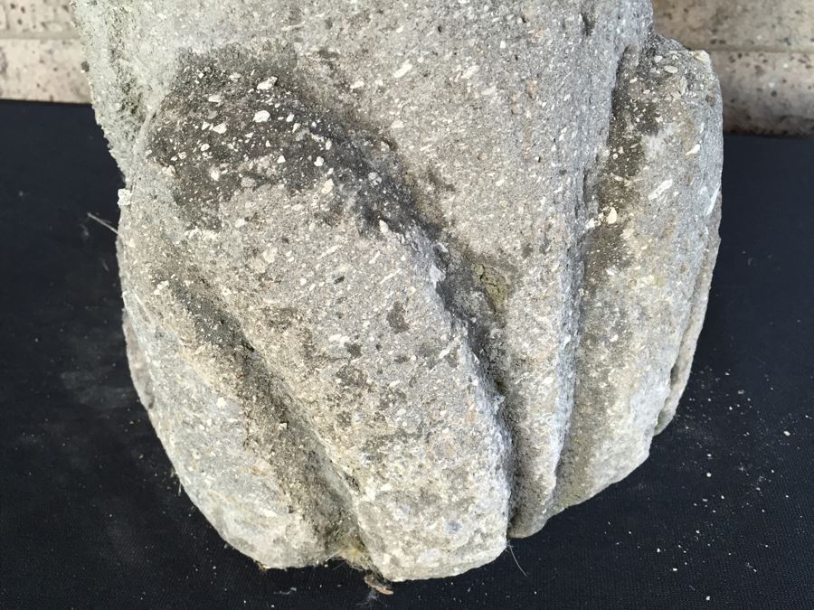 Carved Rock Frog Garden Statue [Photo 7]