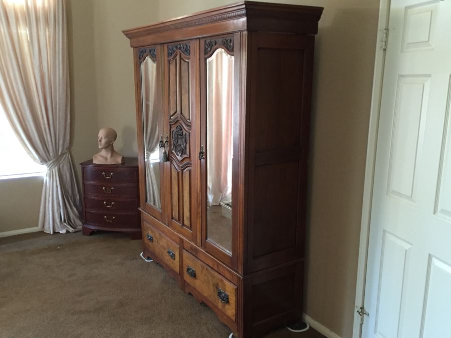 Beautiful Antique Armoire Estimate $2,500 [Photo 10]