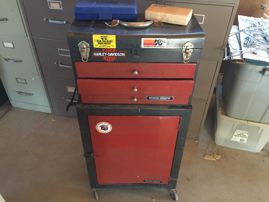 Rolling Tool Box With Tools [Photo 1]
