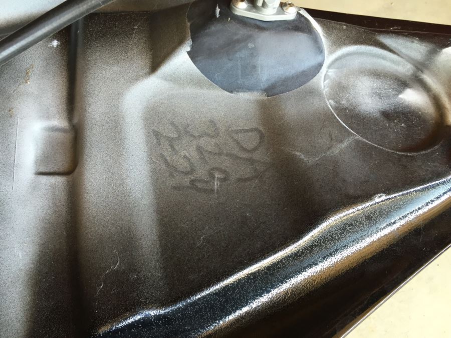Buell Gas Tank [Photo 8]