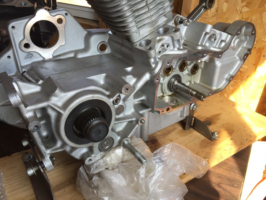 Pair Of Harley Davidson Sportster Engines Unassembled As Is Estimate $1,200 [Photo 17]