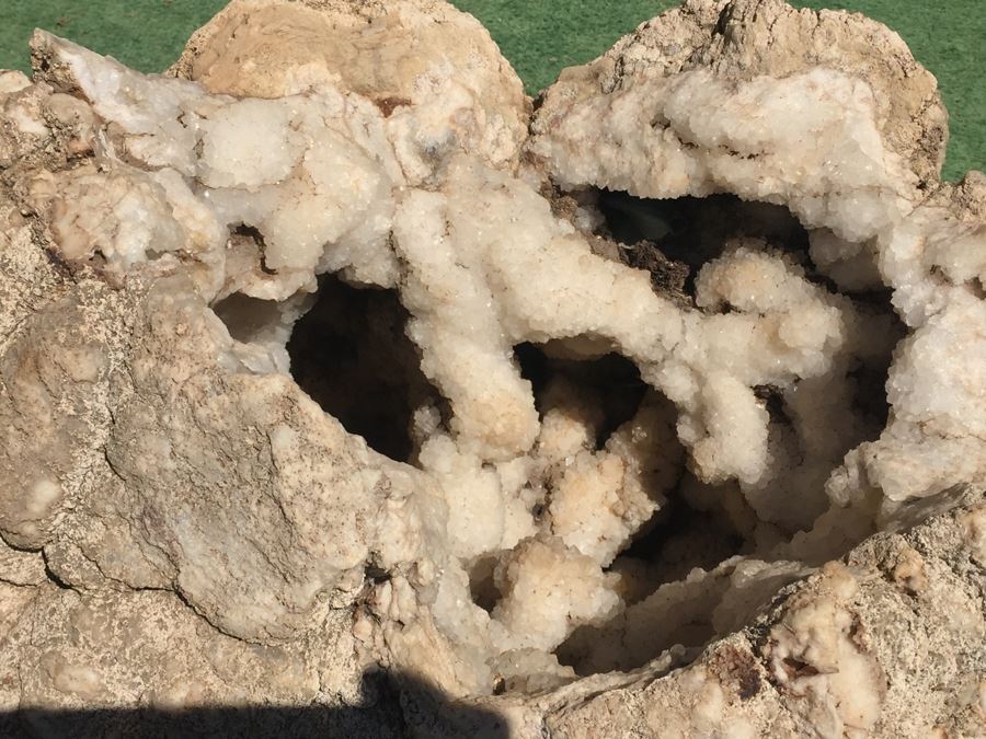 MASSIVE Geode [Photo 5]