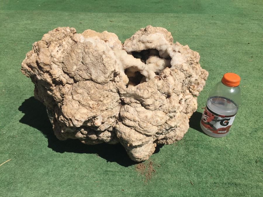 MASSIVE Geode [Photo 4]