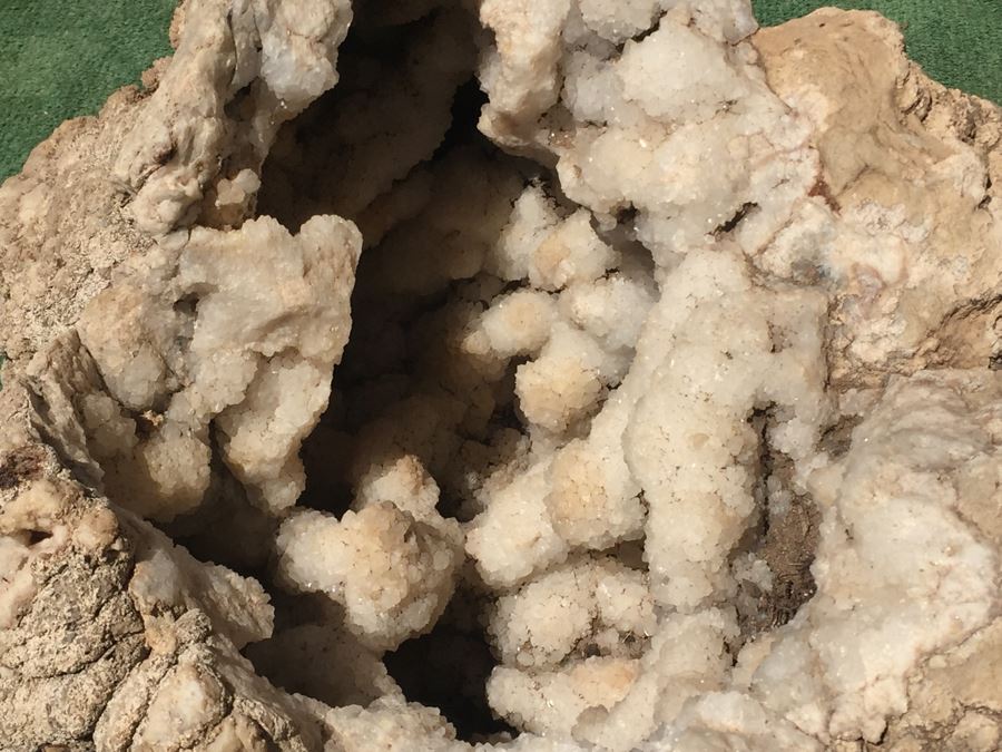 MASSIVE Geode [Photo 13]