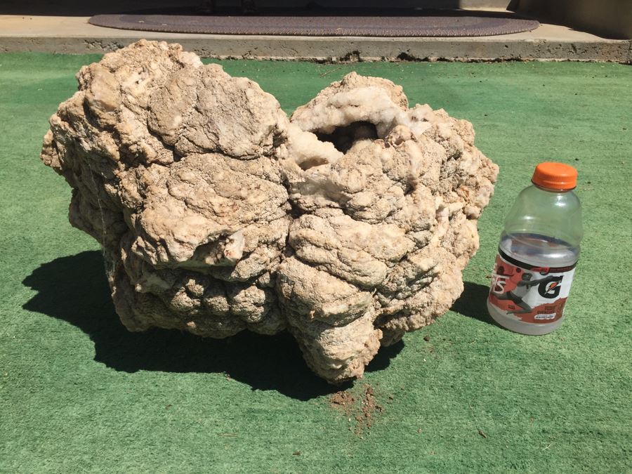 MASSIVE Geode [Photo 2]