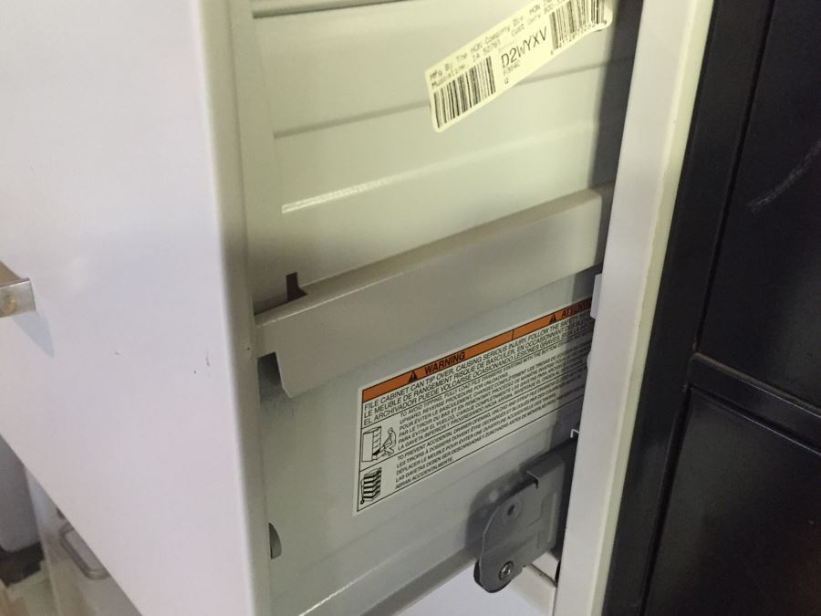 (2) Hon Vertical Metal Filing Cabinets [Photo 3]