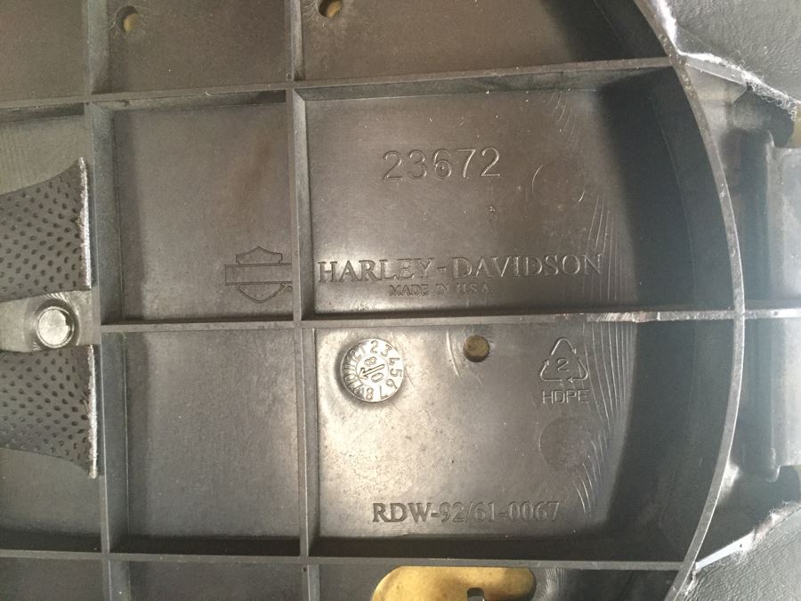 Harley Davidson Motorcycle Seat [Photo 3]