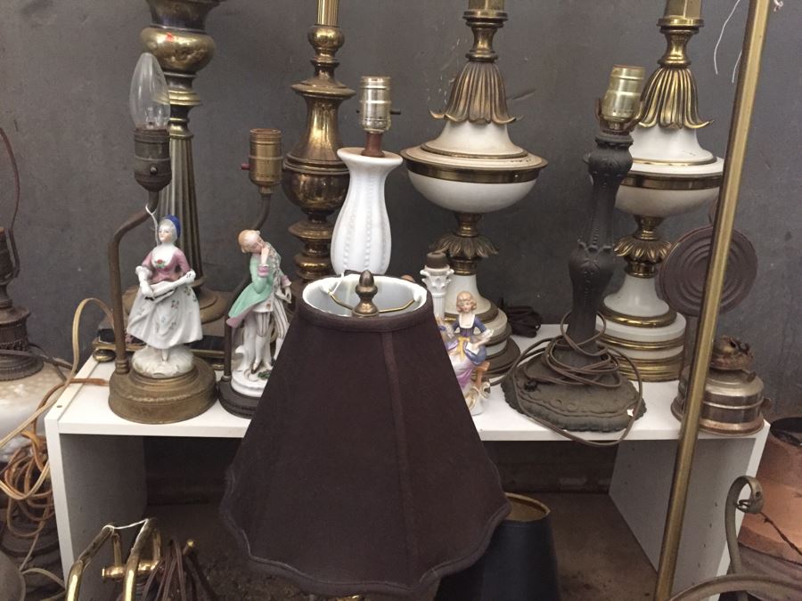 Huge Lamp And Lighting Fixtures Lot [Photo 18]