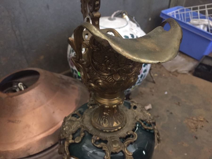 Huge Lamp And Lighting Fixtures Lot [Photo 15]