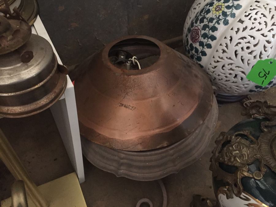Huge Lamp And Lighting Fixtures Lot [Photo 17]