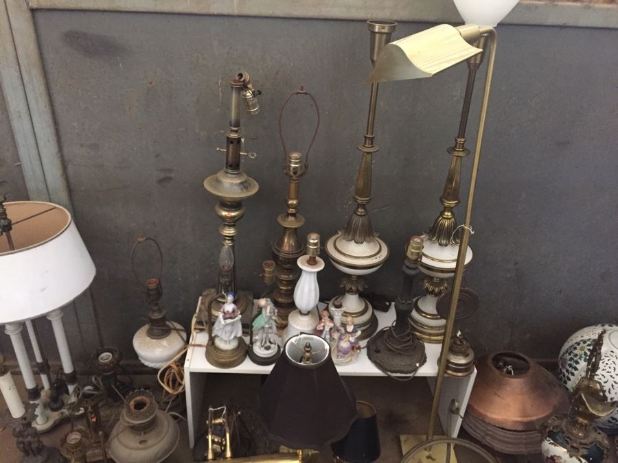 Huge Lamp And Lighting Fixtures Lot [Photo 19]