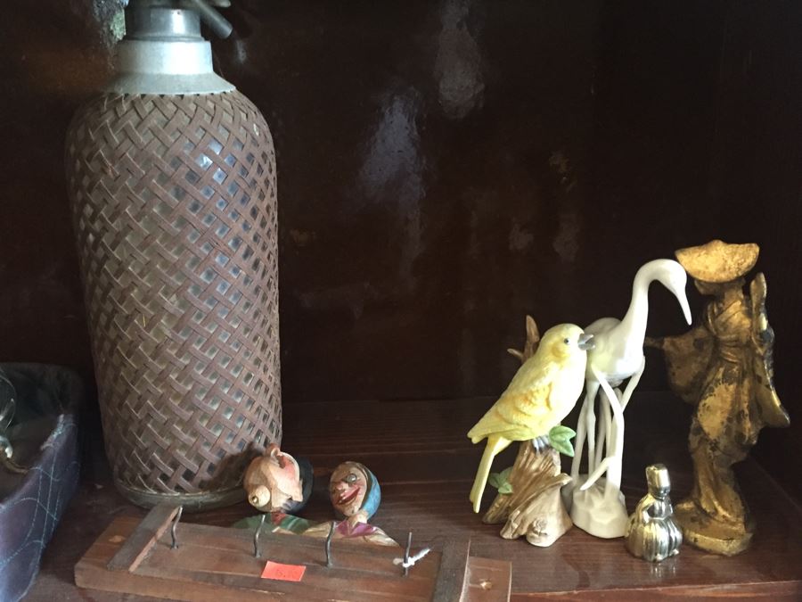 Great Lot Of Interesting Items Includes Wooden Bookcase [Photo 32]